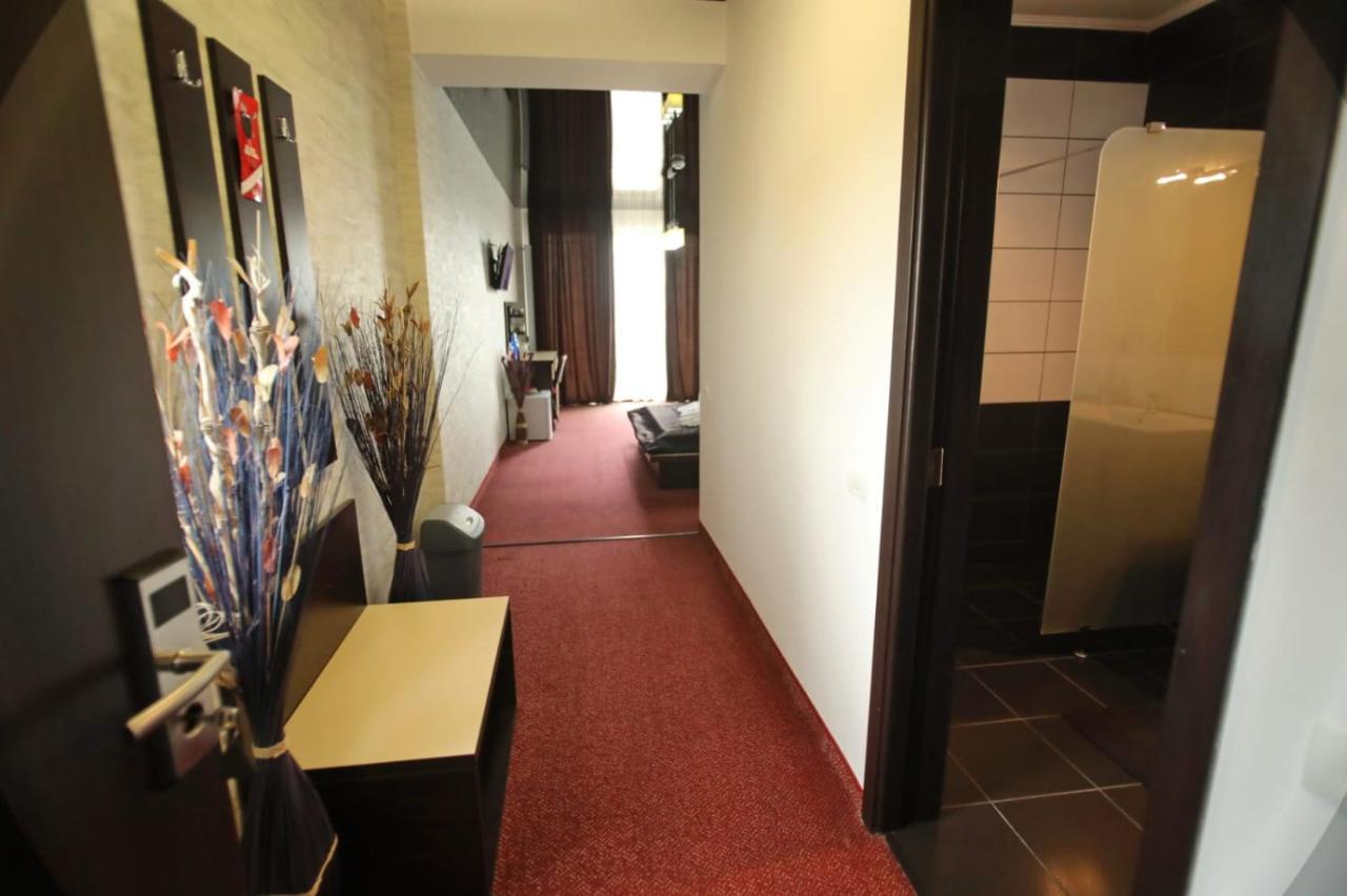 Hotel Sweet Năvodari Kültér fotó