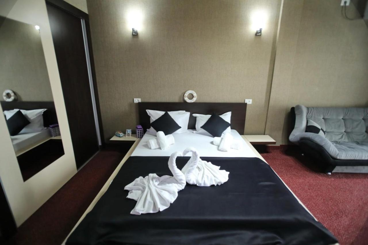 Hotel Sweet Năvodari Kültér fotó